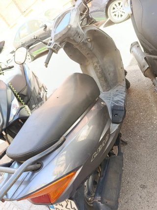 Honda Lead 2005 Scooter Gris 16.000km ITV 2027