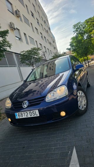 Volkswagen Golf 2005 SOLO 122000KM‼️‼️