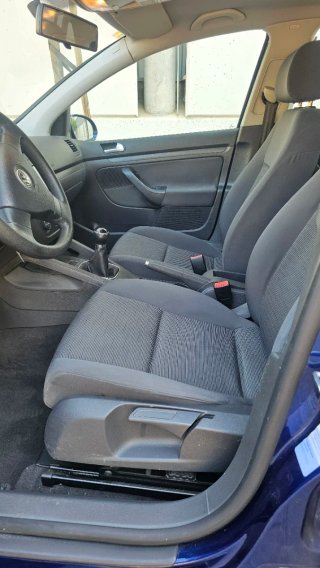 Volkswagen Golf 2005 SOLO 122000KM‼️‼️
