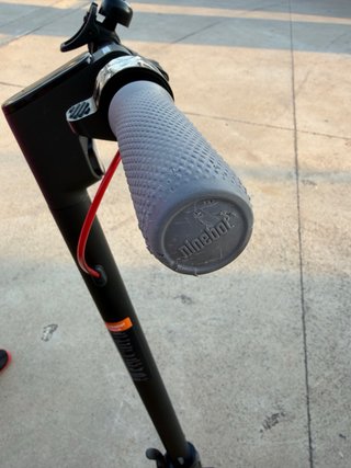 Patinete Eléctrico Ninebot Rojo