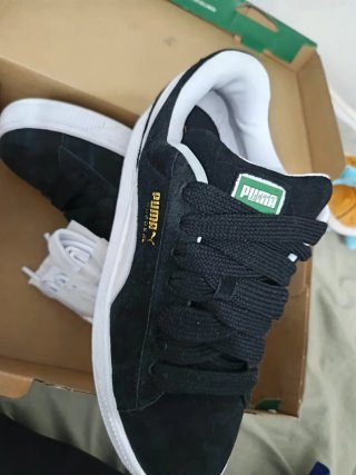 Zapatillas Puma Suede Negras y Blancas