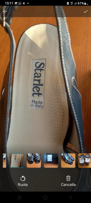 Sandali blu in pelle