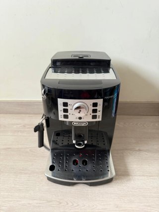 Cafetera De'Longhi Magnifica S Automática