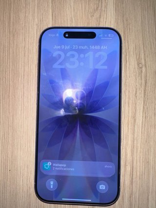 iPhone 17 Morado