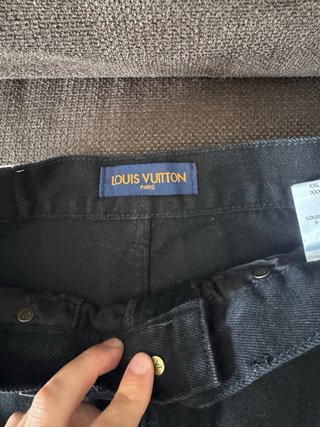 Calções Louis Vuitton pretos