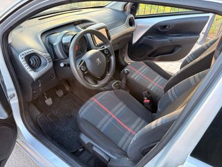 Peugeot 108 2015