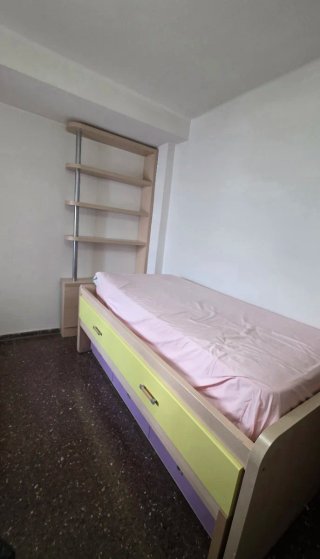 Habitación juvenil con cama nido