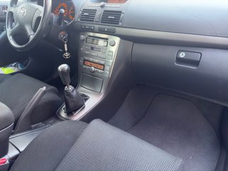 Toyota Avensis 2.0