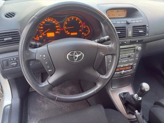 Toyota Avensis 2.0