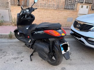 Yamaha XMAX 125 Negra