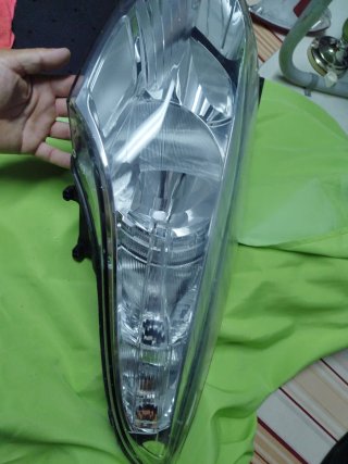 Faros Renault casi nuevos