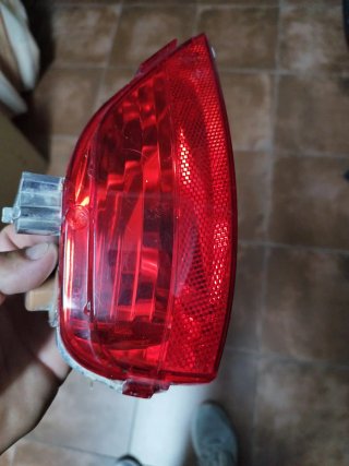 Faros Renault casi nuevos
