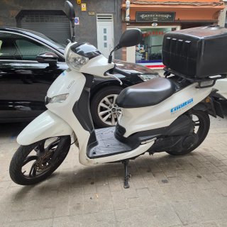Peugeot Tweet 125i - 40000km - Reparto