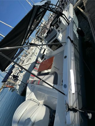 Barco Saber 330 WA con 2 Yamaha 350cv