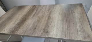 Mesa de comedor moderna