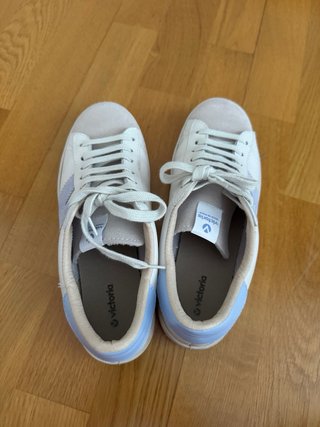 Zapatillas Veja Blancas y Azules