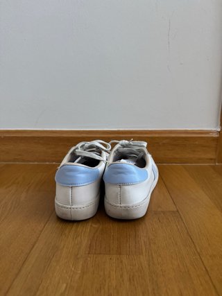Zapatillas Veja Blancas y Azules