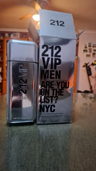 212 VIP Men Carolina Herrera Plata