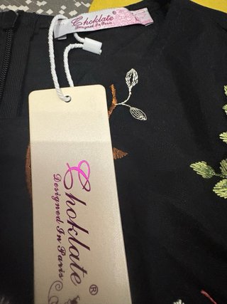 Vestido tul bordado flores negro