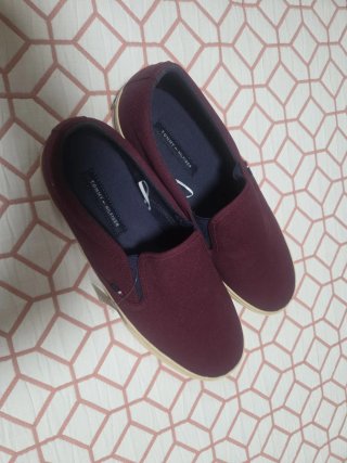 Zapatillas Tommy Hilfiger Talla 42 Nuevas