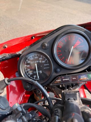 Honda NSR 250R MC16 Roja y Blanca