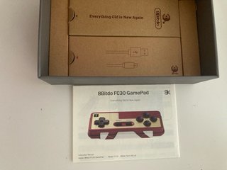 8Bitdo FC30 Mando Rojo Bluetooth/USB