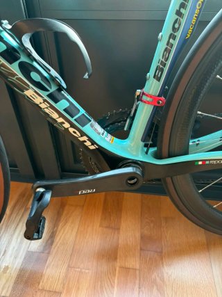 Bianchi Oltre XR Carbono - SRAM Red - Ruedas Carbo