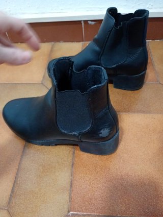 Botines negros talla 37