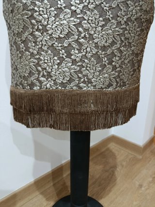 Vestido corto con flecos