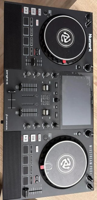 Controladora DJ Numark Mixstream Pro+