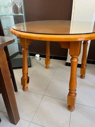 Mesa de camilla con tarima y cristal
