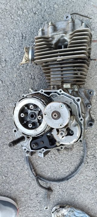 Motor Honda CB 125