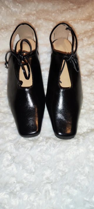 Originales Zapatos negros punta cuadrada T.39