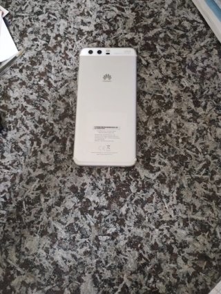Huawei P10 prezzo non trattabile