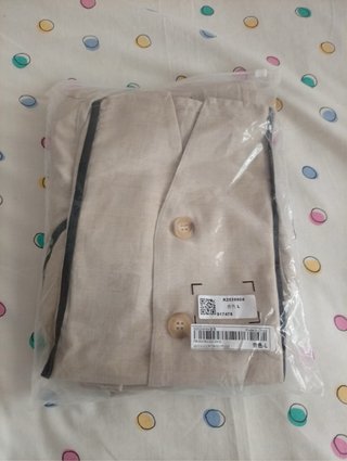 Conjunto beige dos piezas talla L sin estrenar