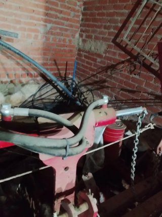 Máquina sembradora de maíz