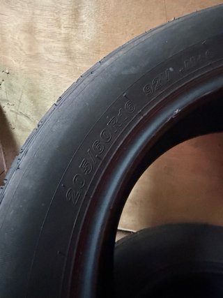 Neumáticos 205/60 R16