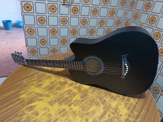 Guitarra Acústica Negra Sin Usar