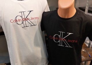 T-shirts branca ou preta  Tamanhos-XS,S,M,L