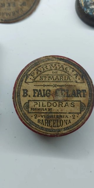 Lotto di 7 Scatole di Farmacia Antiche