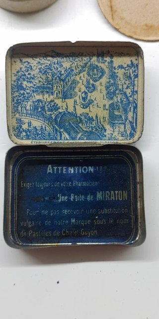 Lotto di 7 Scatole di Farmacia Antiche