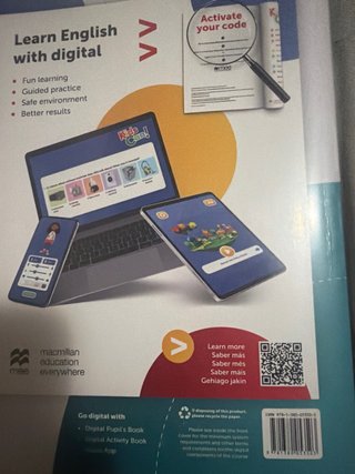 Libro Activity book macmillan 6° primaria.