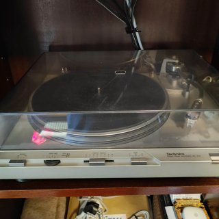 Amplificador Pioneer y Tocadiscos Technics