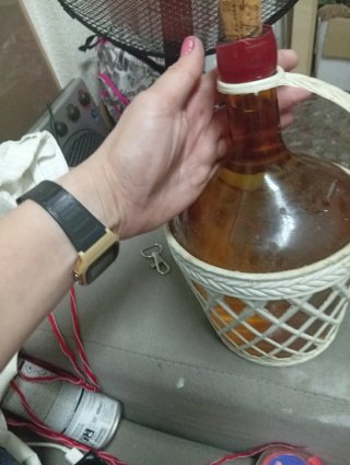 Damajuana Antigua Vidrio 2L con Cesta