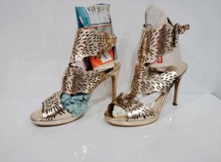 Sandalias doradas tacón alto talla 38