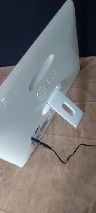 Pantalla LG Rosa