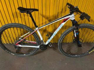 Bicicleta Specialized Stumpjumper 29