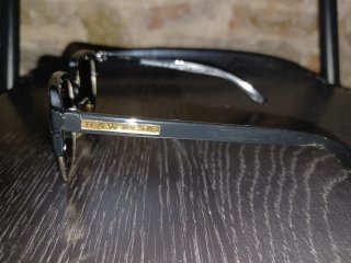 Gafas de Sol Hawkers Negras y Doradas