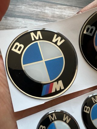 EMBLEMAS ADHESIVOS GEL 3D BMW M LOGO CARENADO MOTO