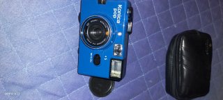 Macchina fotografica Konica Pop rullino